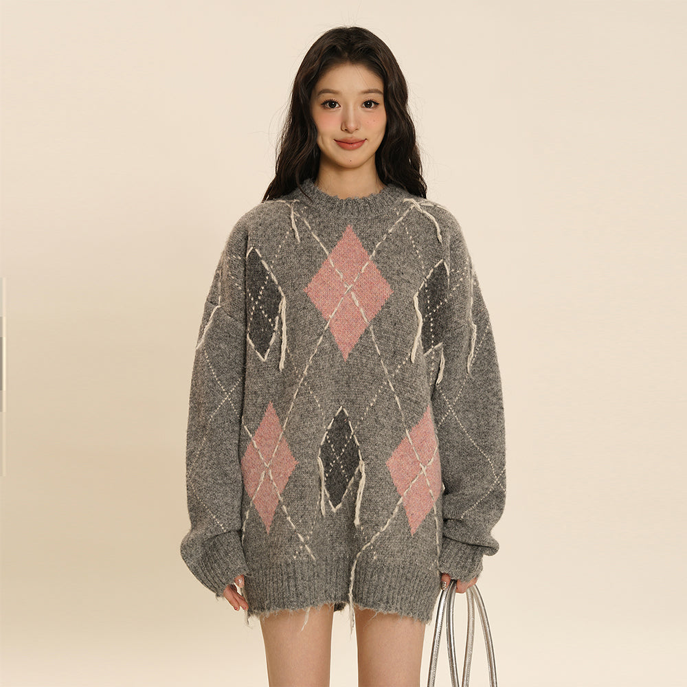 Diamond Pattern Crew Neck Knit Sweater