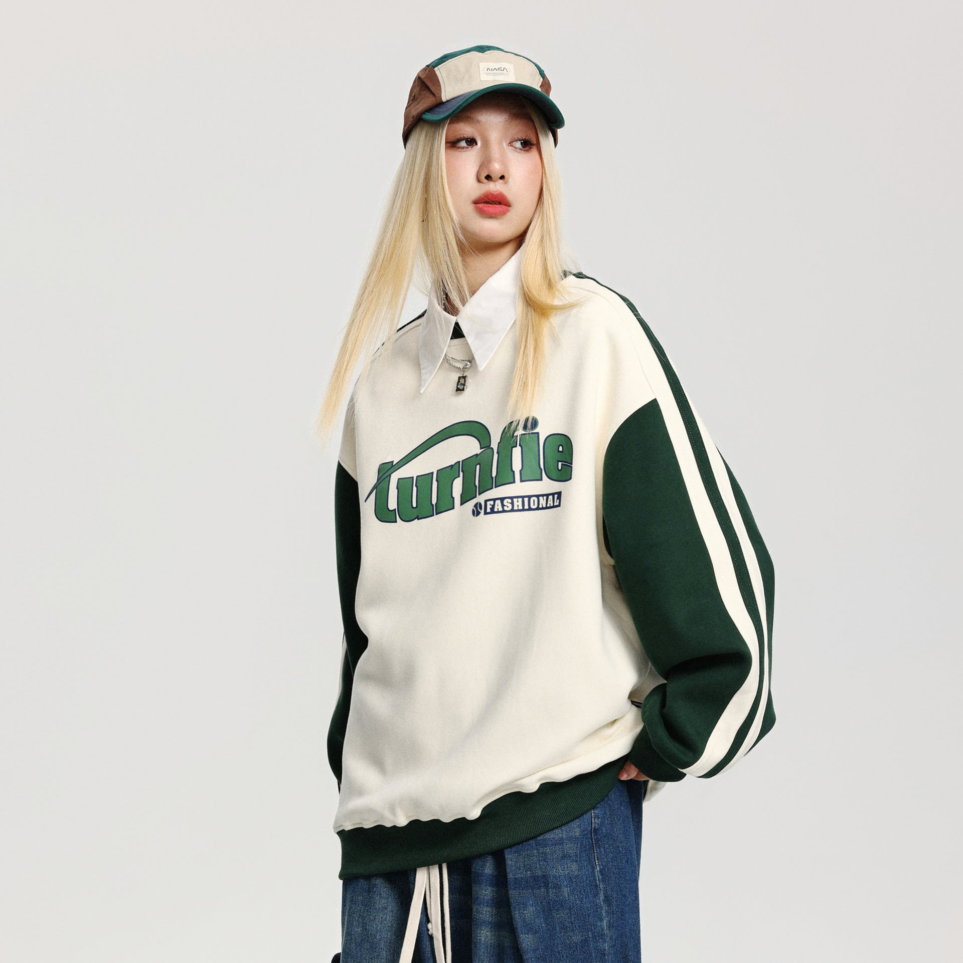 CATTEE Striped Letter Logo Crew Neck Sweatshirt