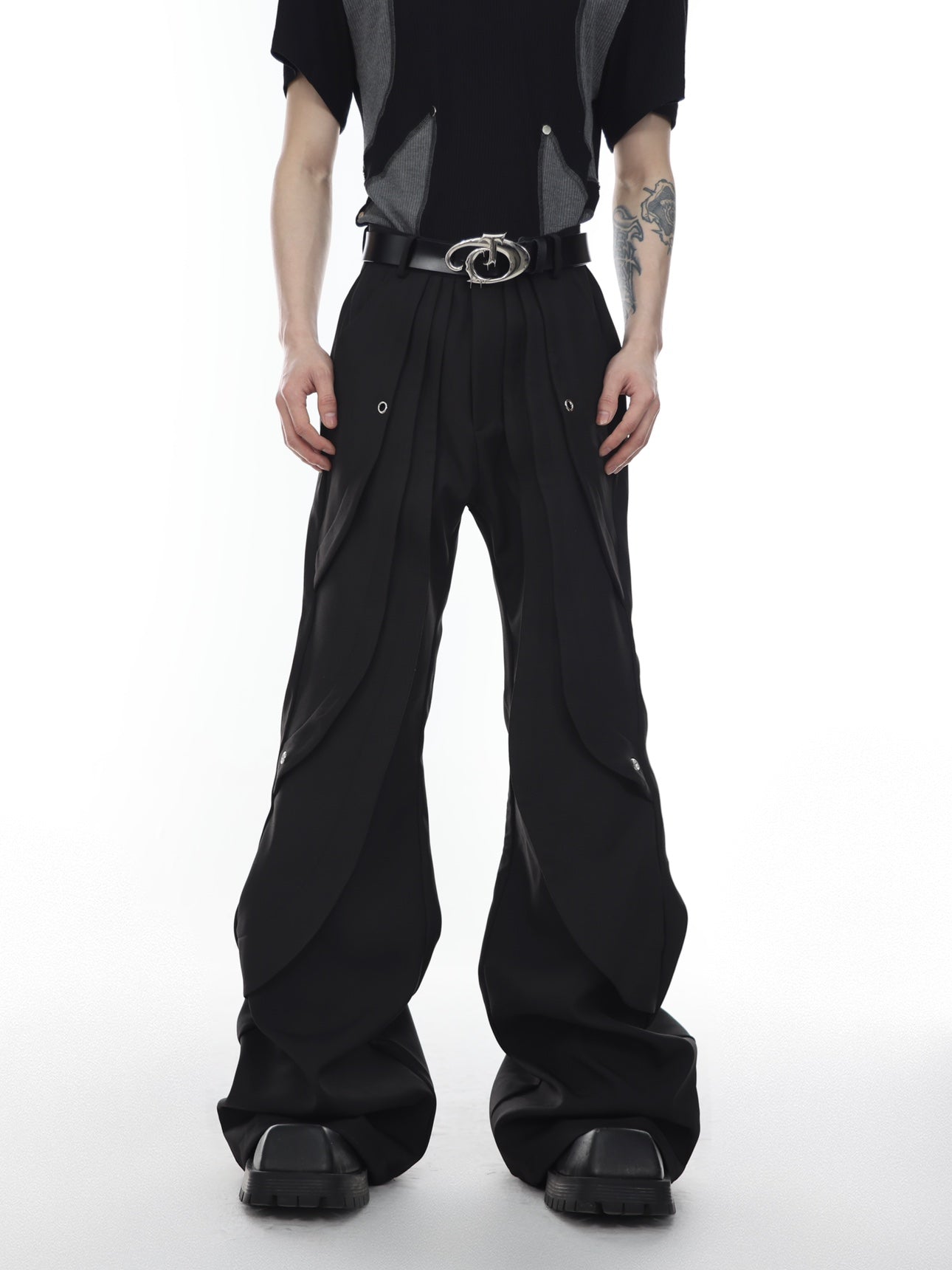 ArguE CulturE Deconstructed Slim Flared Trouser Black