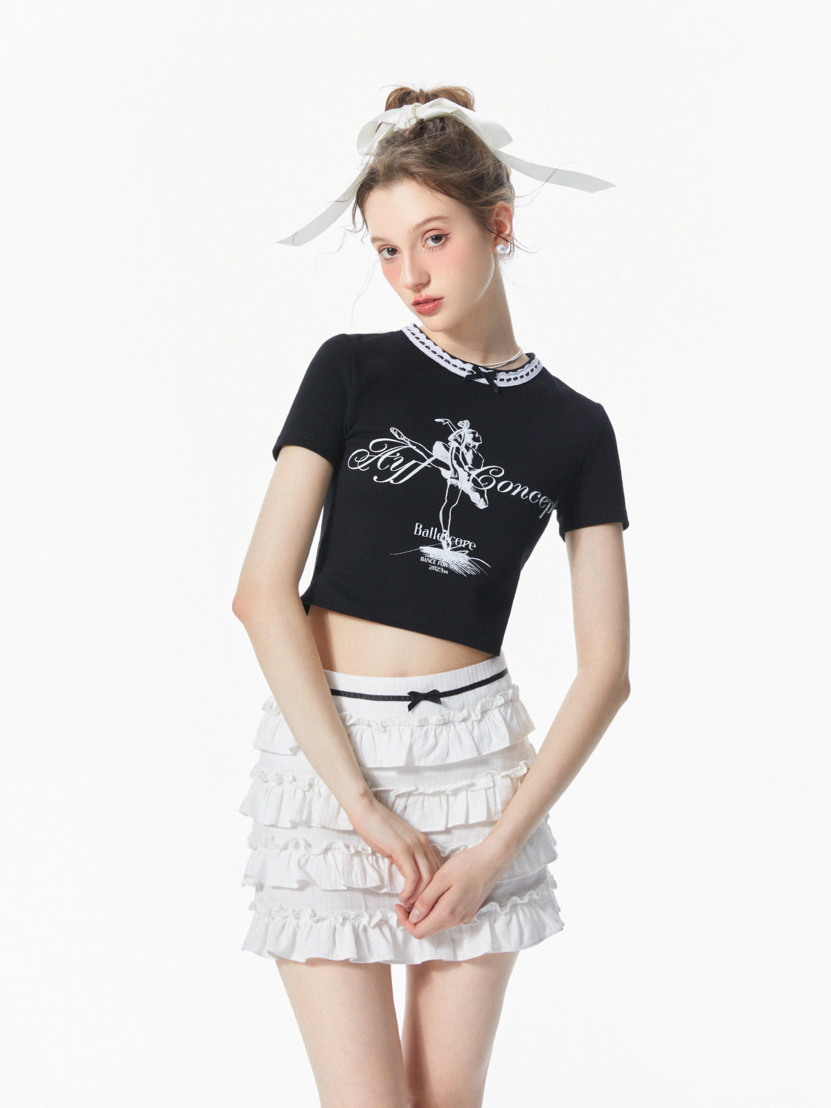 Ballet Dancer Print Lace Collar Tee