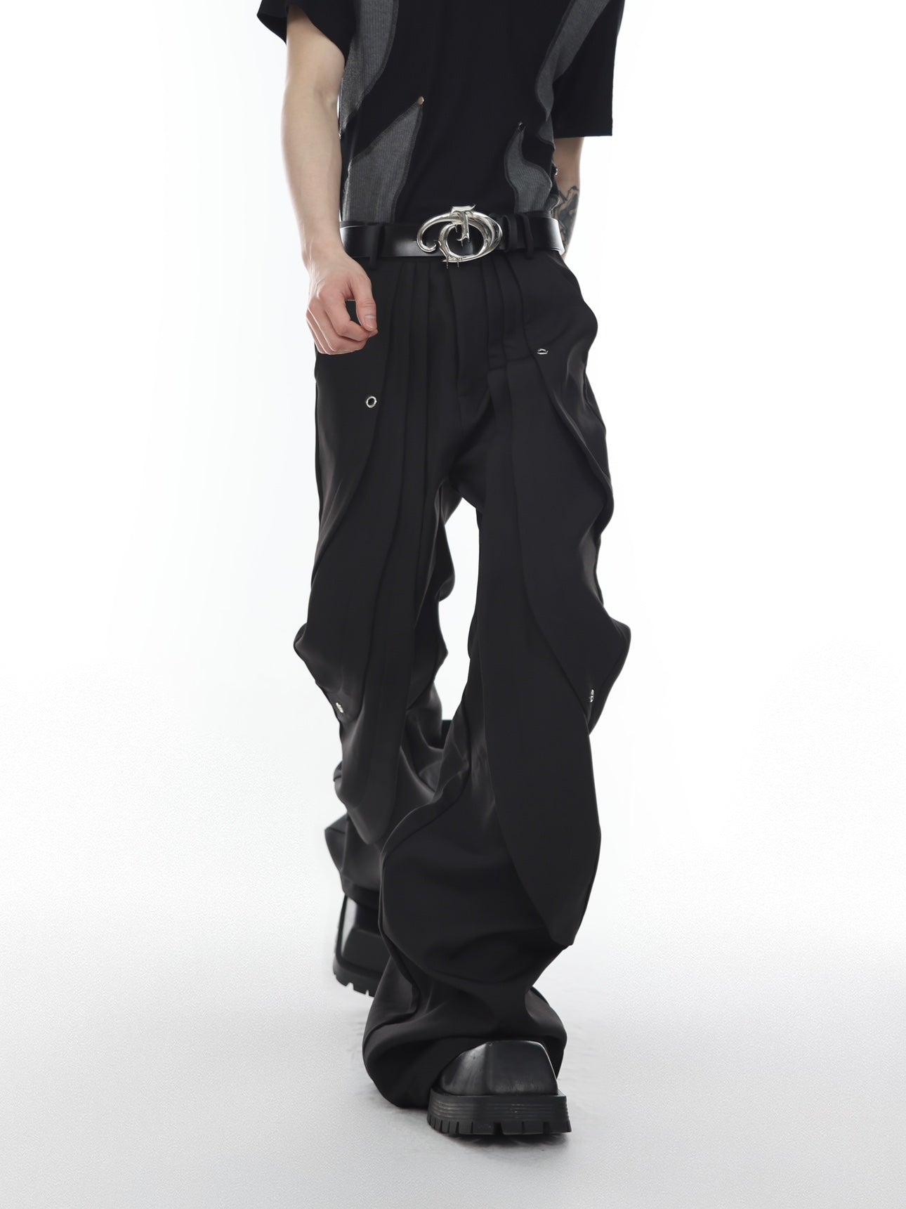 ArguE CulturE Deconstructed Slim Flared Trouser Black