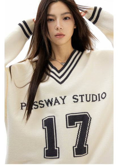 Retro 17 Graphic V-Neck Knit Sweater