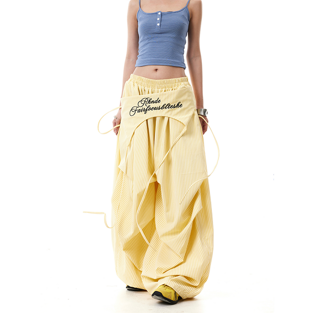 Spitzen-T-Shirt mit V-Ausschnitt