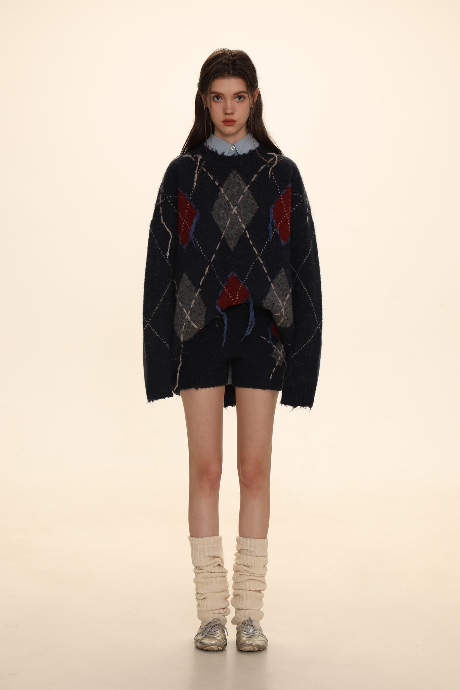 Diamond Pattern Crew Neck Knit Sweater