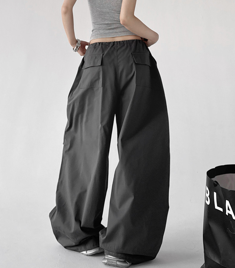 Essential Wide-Leg Parachute Pants – CT5261