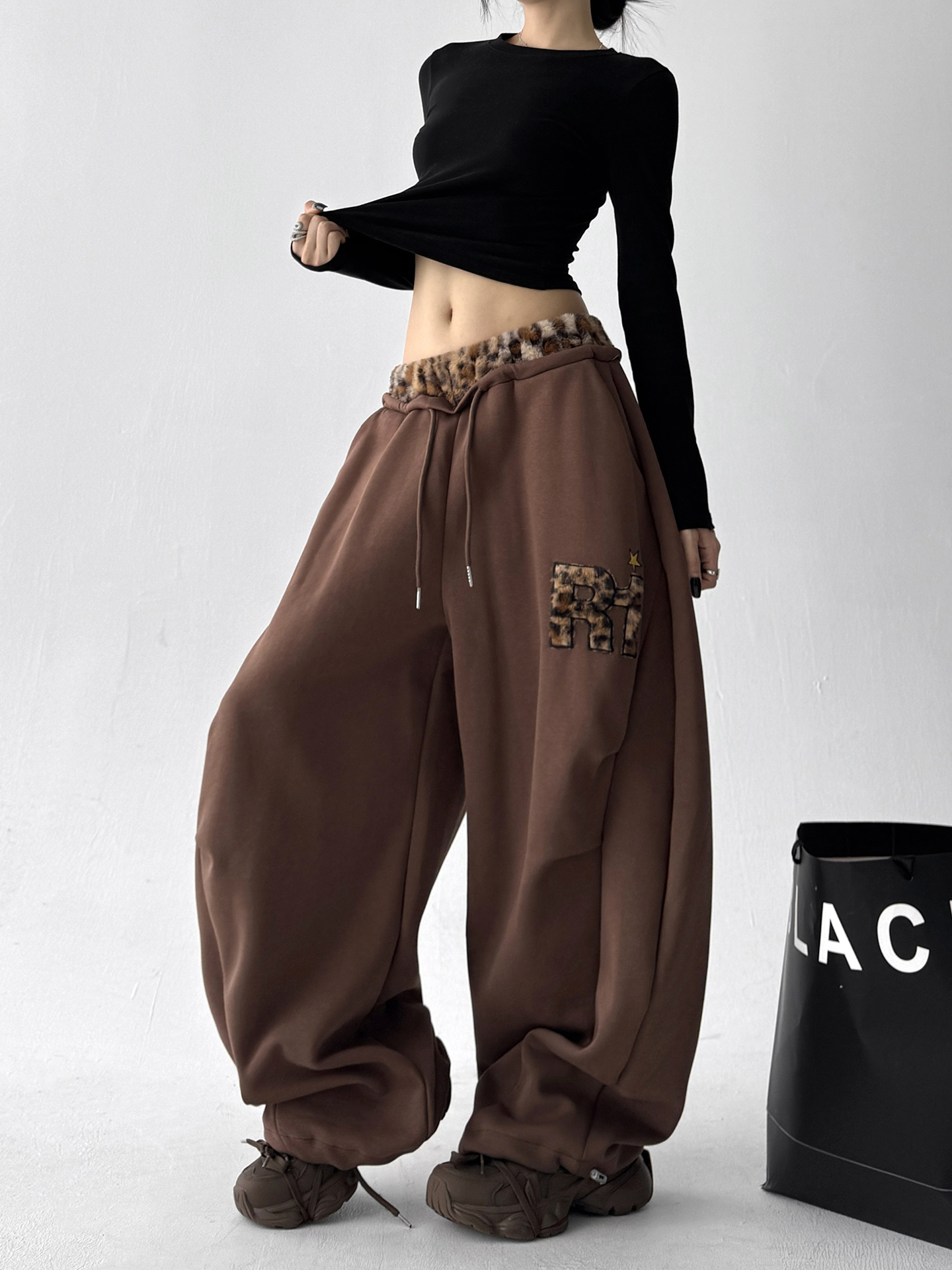 Leopard‑Trim Baggy Wide‑Leg Sweatpants