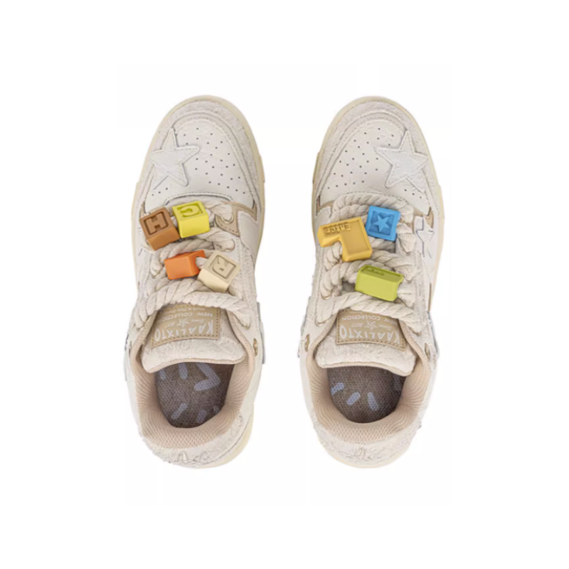 KAALIXTO Beige Star Sneakers