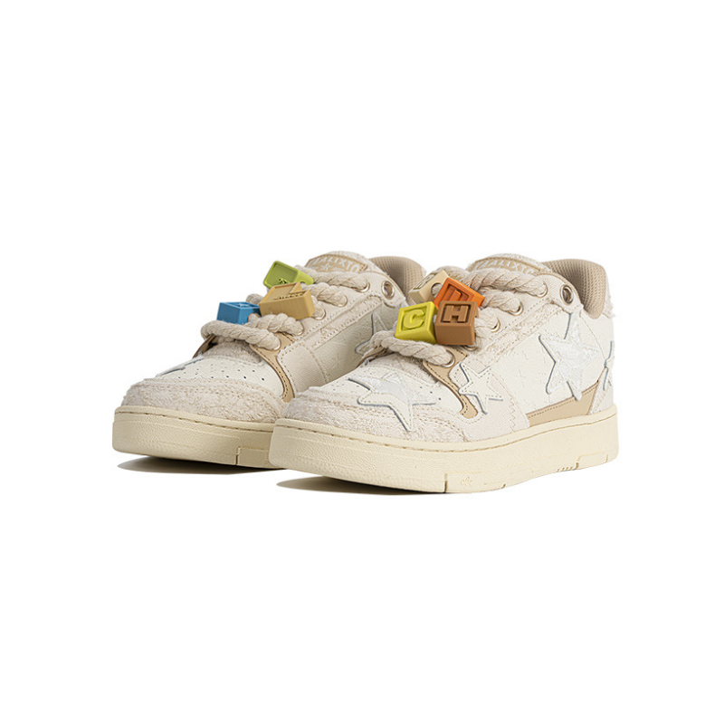 KAALIXTO Beige Star Sneakers