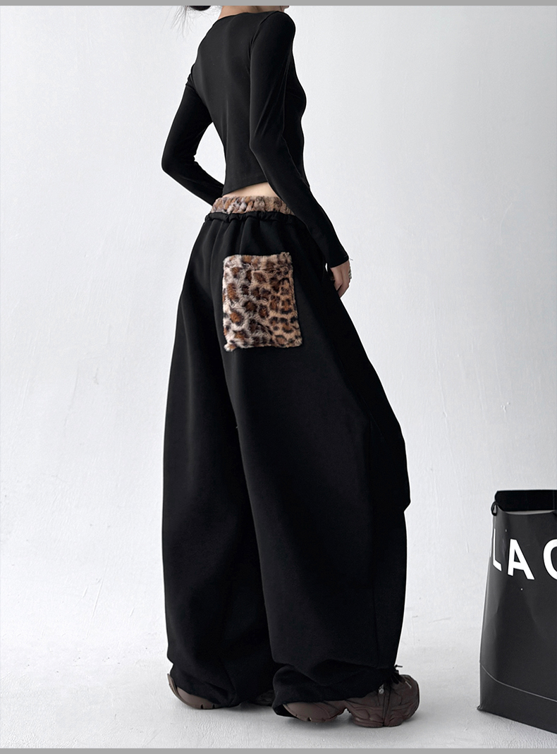 Leopard‑Trim Baggy Wide‑Leg Sweatpants