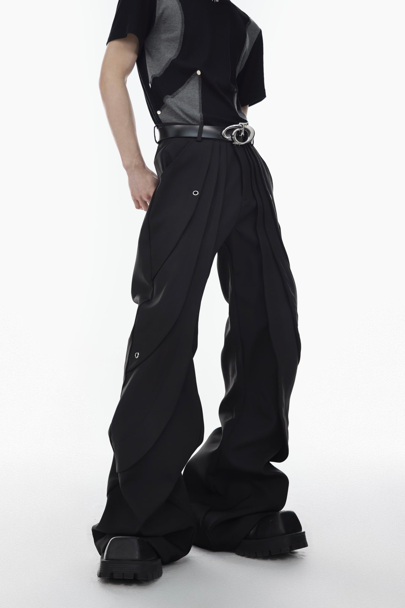 ArguE CulturE Deconstructed Slim Flared Trouser Black