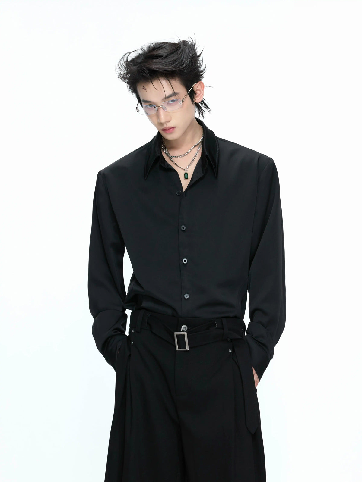 Argue Culture Satin-Finish Waist-Shaped Shirt - gallery view 2 메인 이미지
