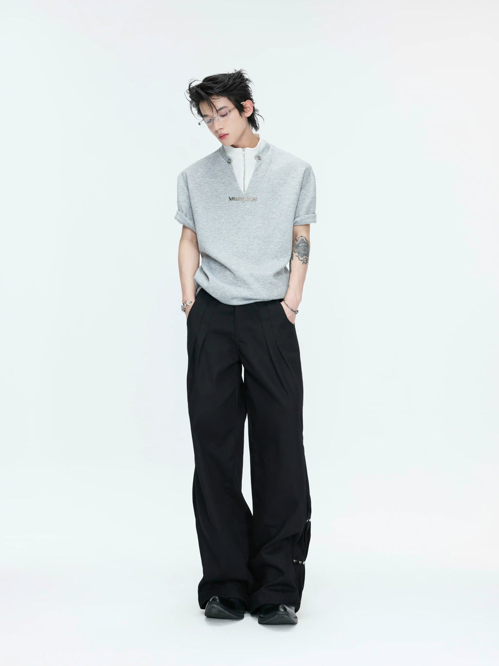 Argue Culture Layered Contrast-Collar Boxy T-Shirt - gallery view 3