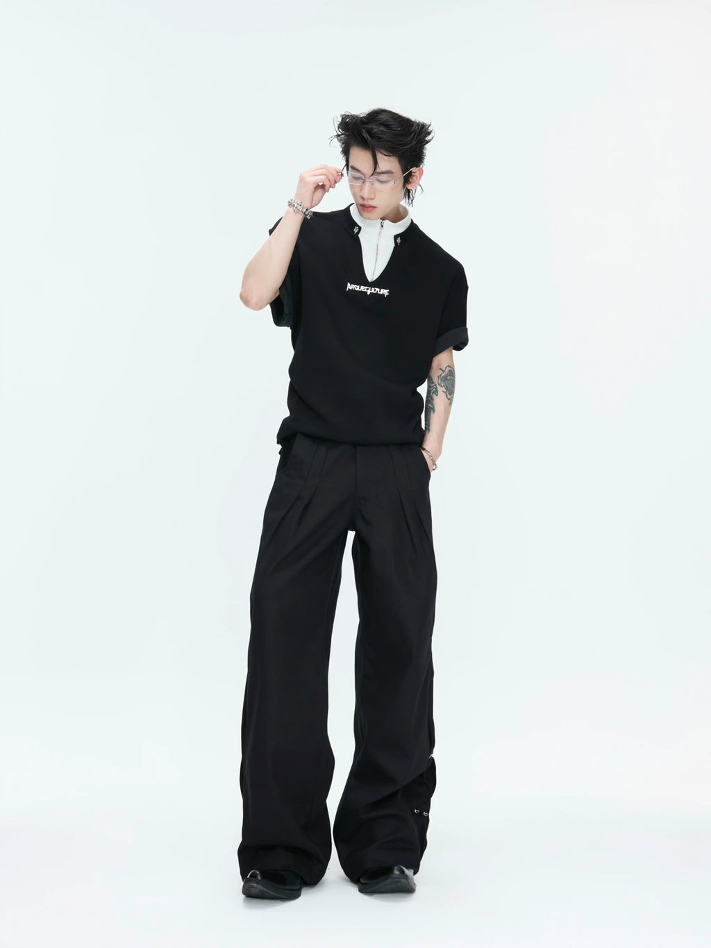 Argue Culture Layered Contrast-Collar Boxy T-Shirt - gallery view 5