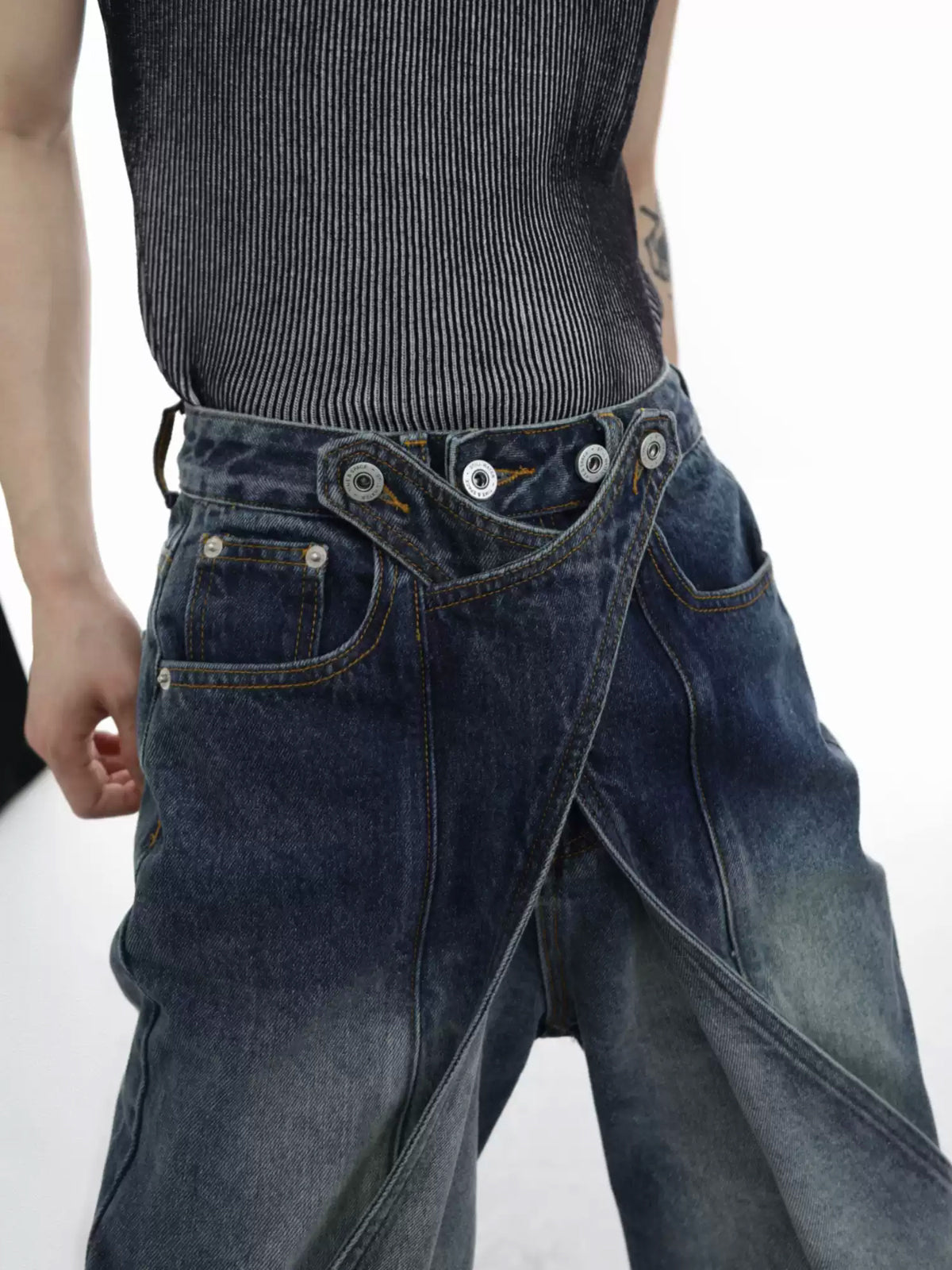 Argue Culture Panelled Convertible-Flare Jeans - gallery view 4