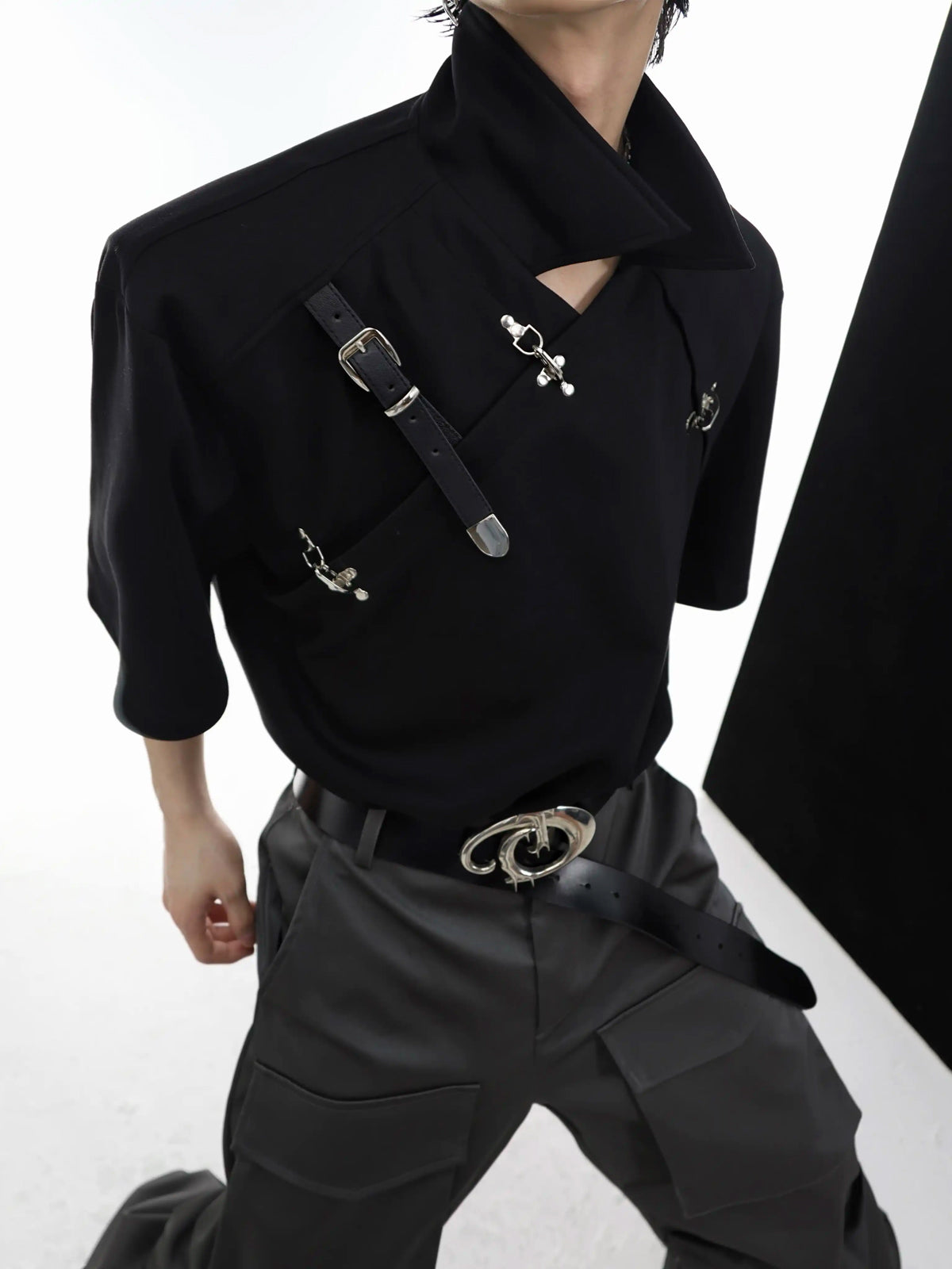 Argue Culture Buckled Padded-Shoulder Polo Shirt - gallery view 4