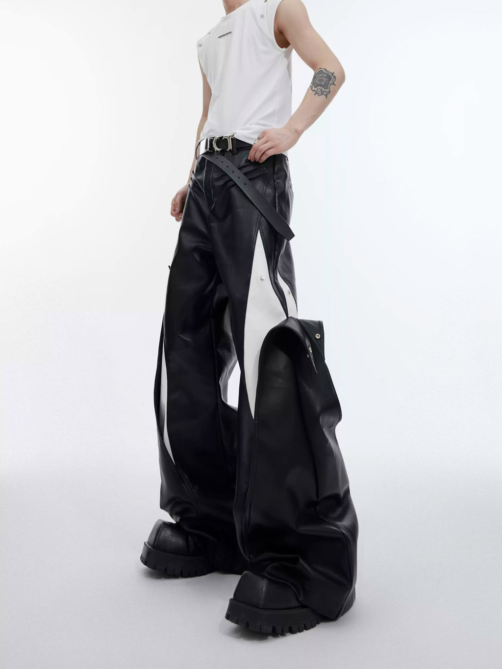 Argue Culture Metal-Button Panelled Wide-Leg Pants - gallery view 4