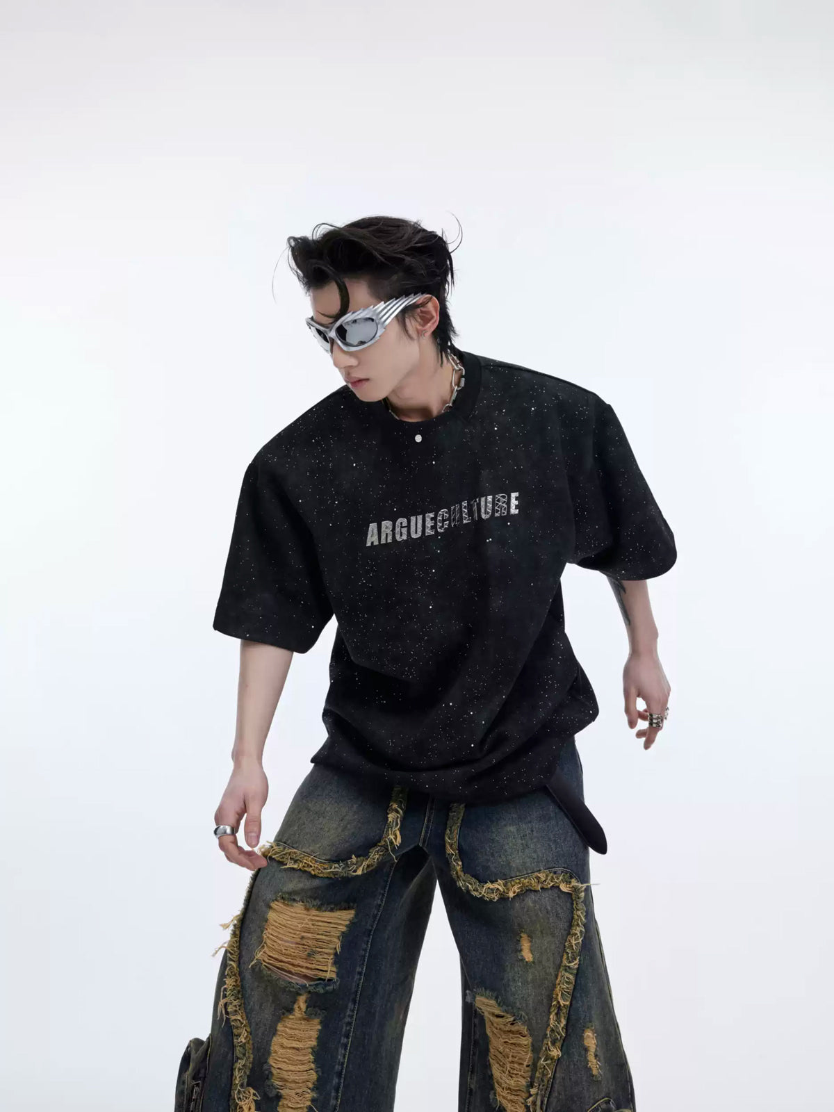 Shimmer Graphic Padded-Shoulder T-Shirt 서브 이미지