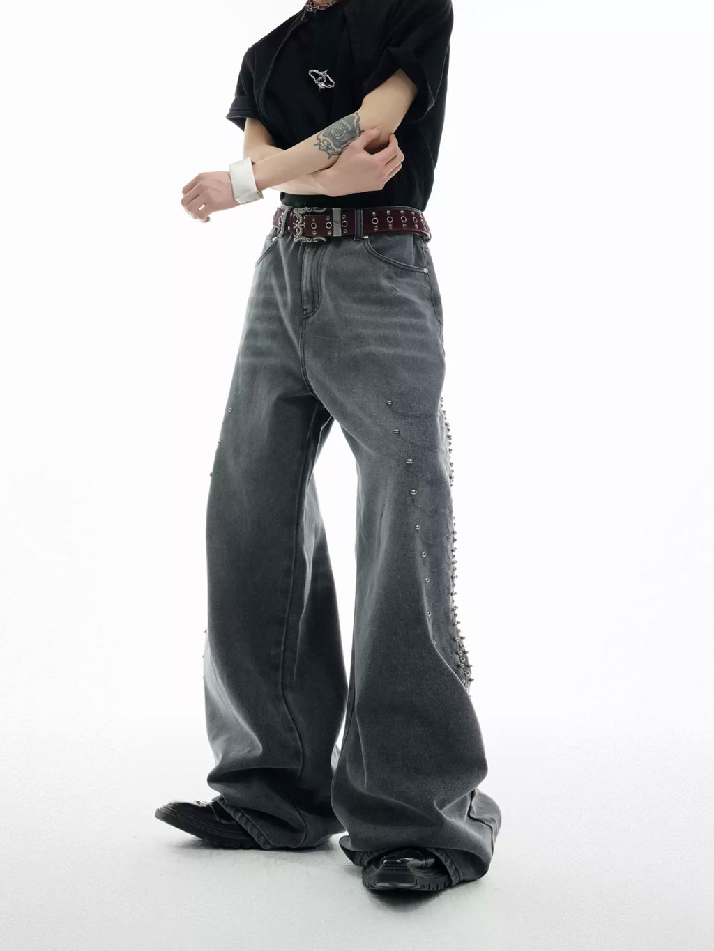 Argue Culture Studded Spine-Panel Washed Jeans - gallery view 2