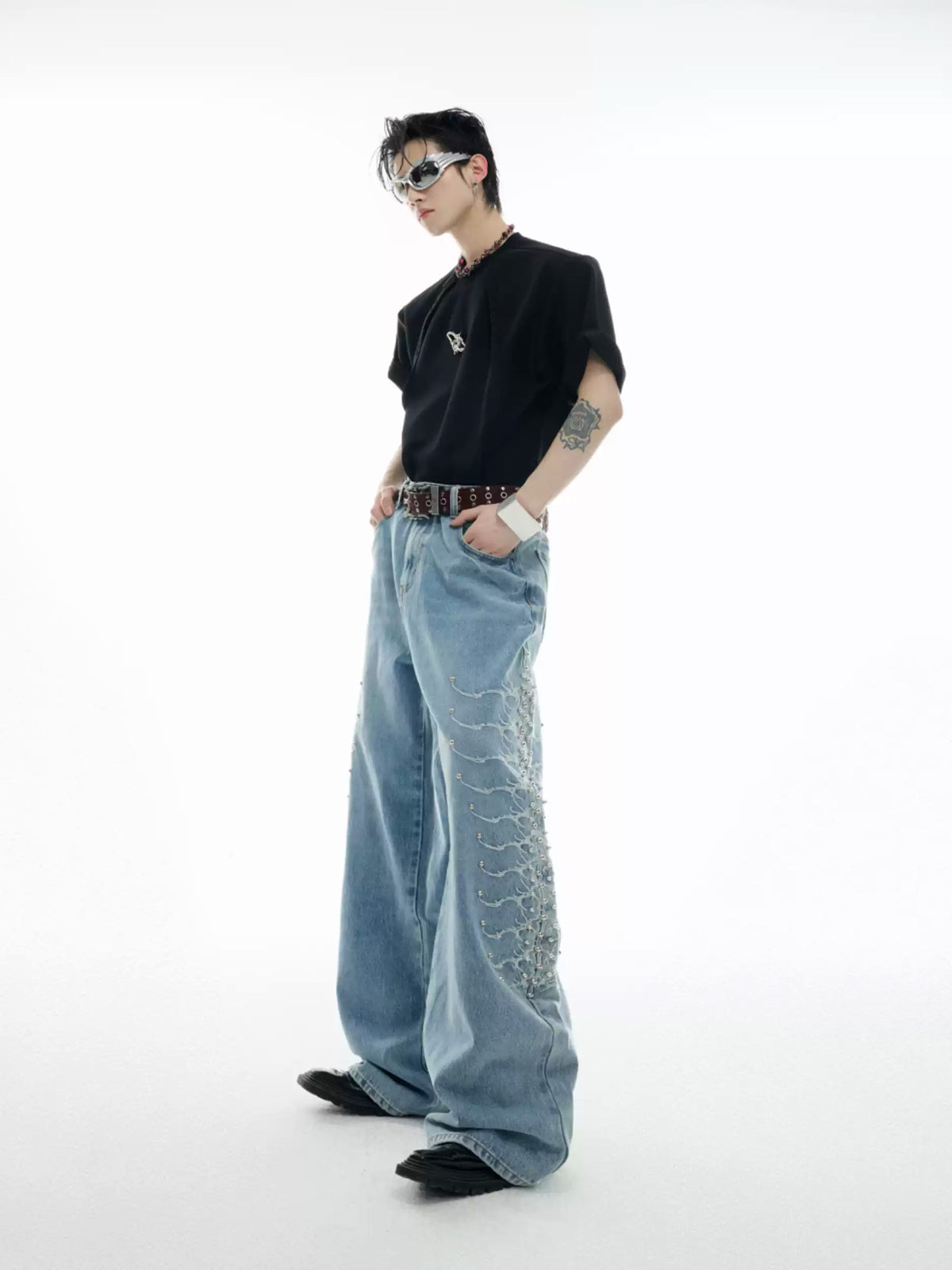 Argue Culture Studded Spine-Panel Washed Jeans - gallery view 4