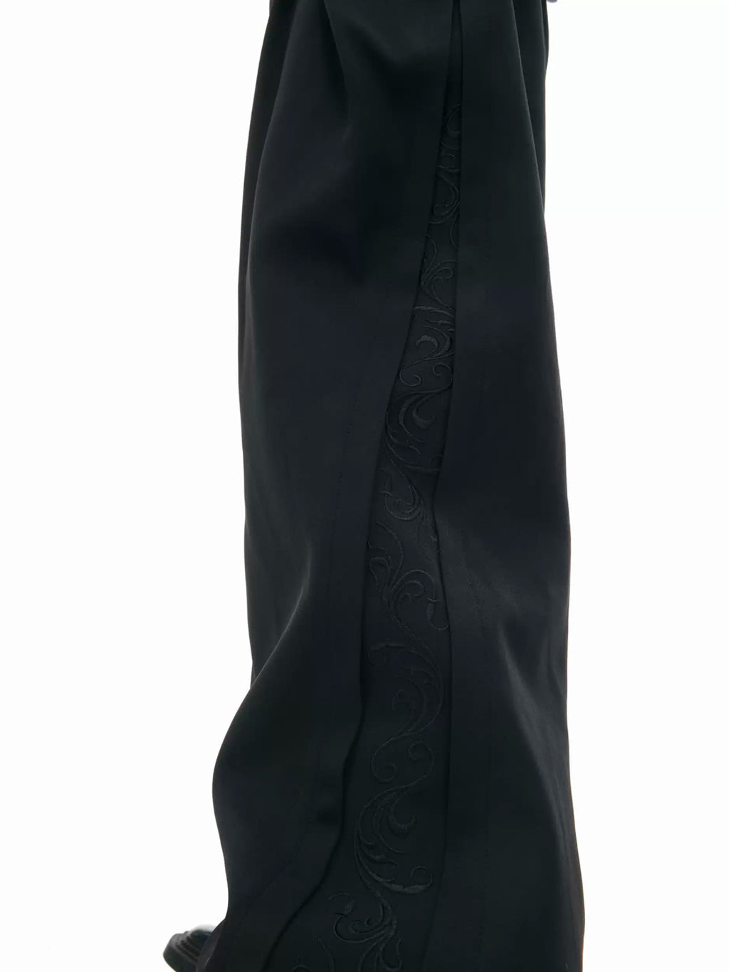 Argue Culture Embroidered Wide-Leg Tailored Pants - gallery view 4