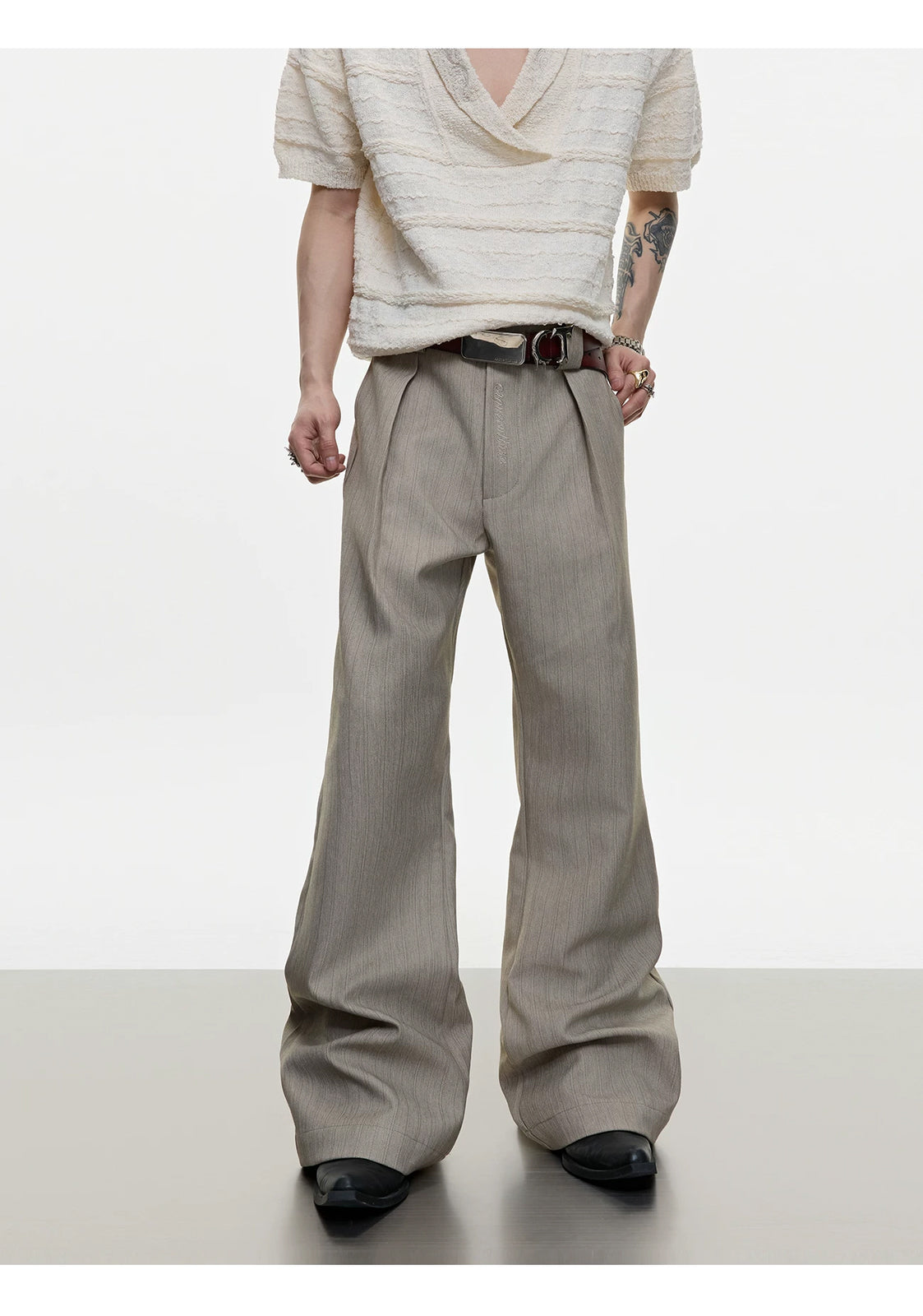 Argue Culture Embroidered Micro-Flare Tailored Pants - product detail view 11 메인 이미지