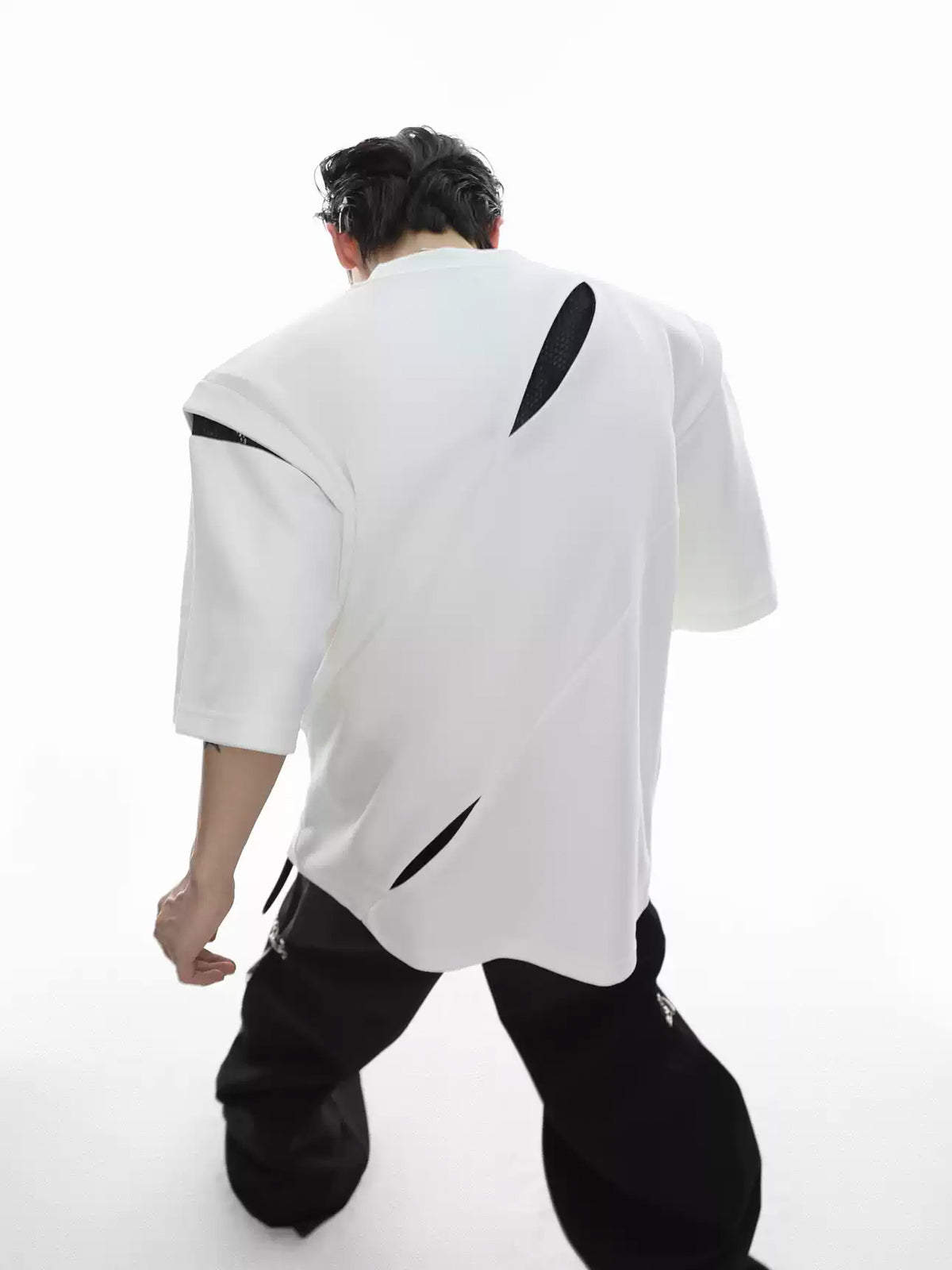 Argue Culture Panelled Padded-Shoulder T-Shirt - gallery view 4