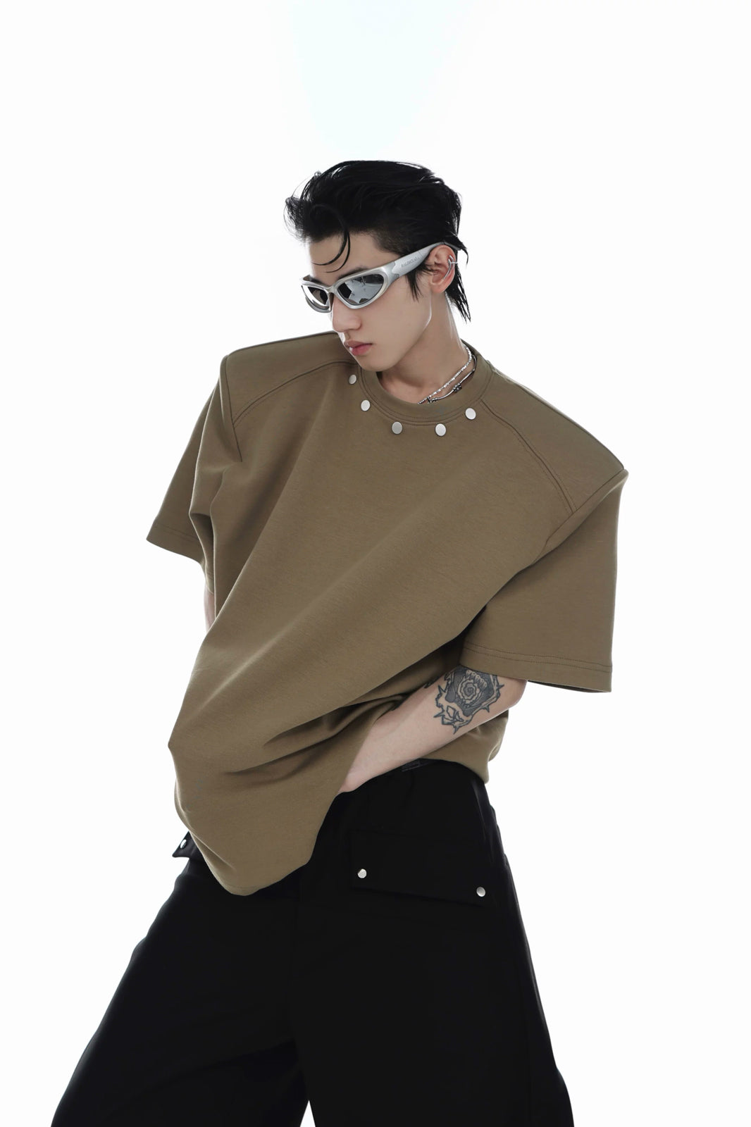 Argue Culture Metal-Button Padded-Shoulder T-Shirt - color view 7