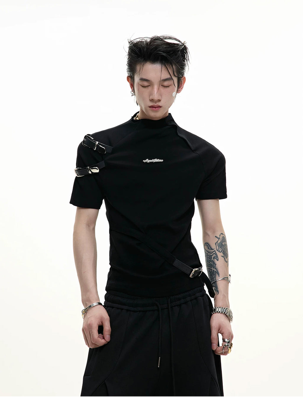 Argue Culture Belted Stand-Collar Fitted T-Shirt - product detail view 2