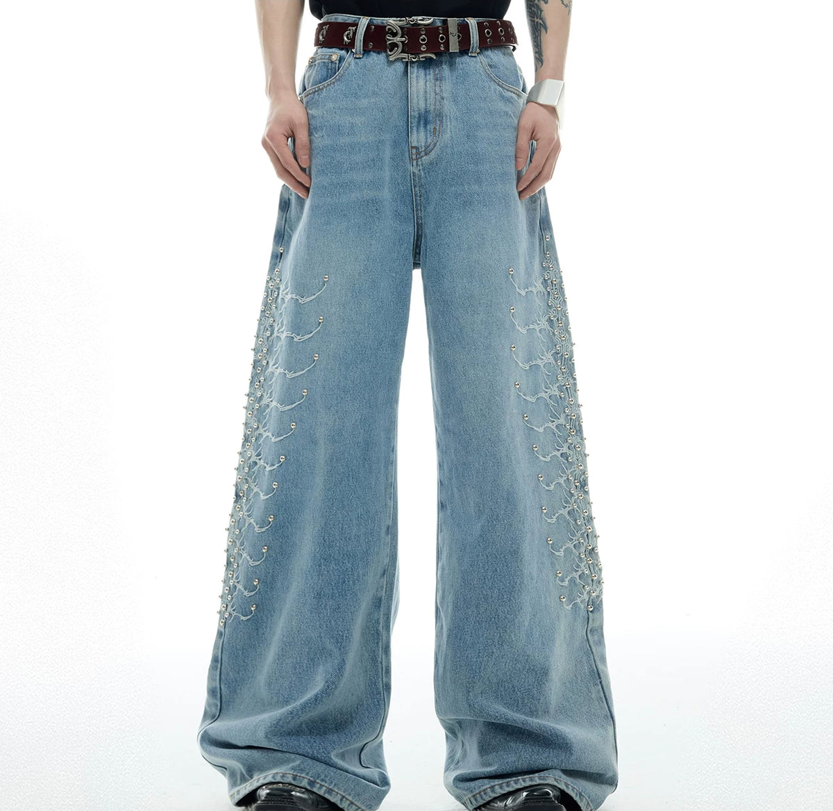 Argue Culture Studded Spine-Panel Washed Jeans - product detail view 4 메인 이미지