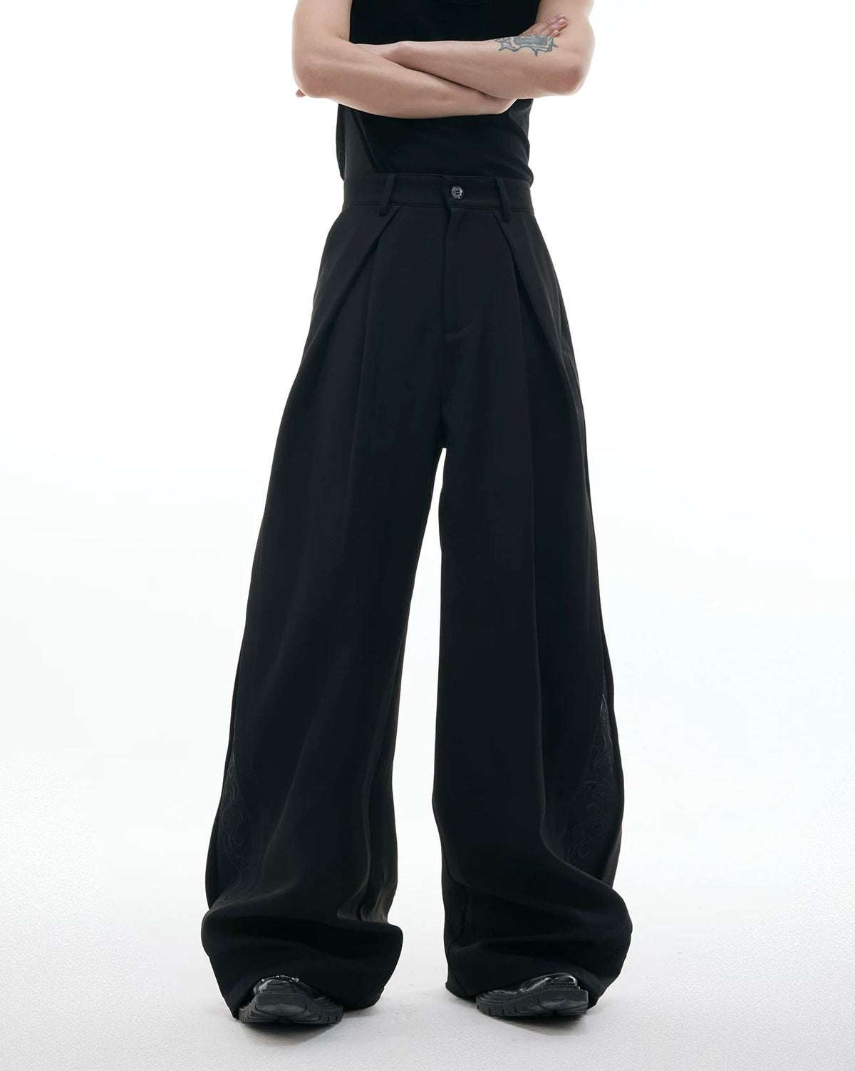Embroidered Wide-Leg Tailored Pants — Black - Pants — styling view 2