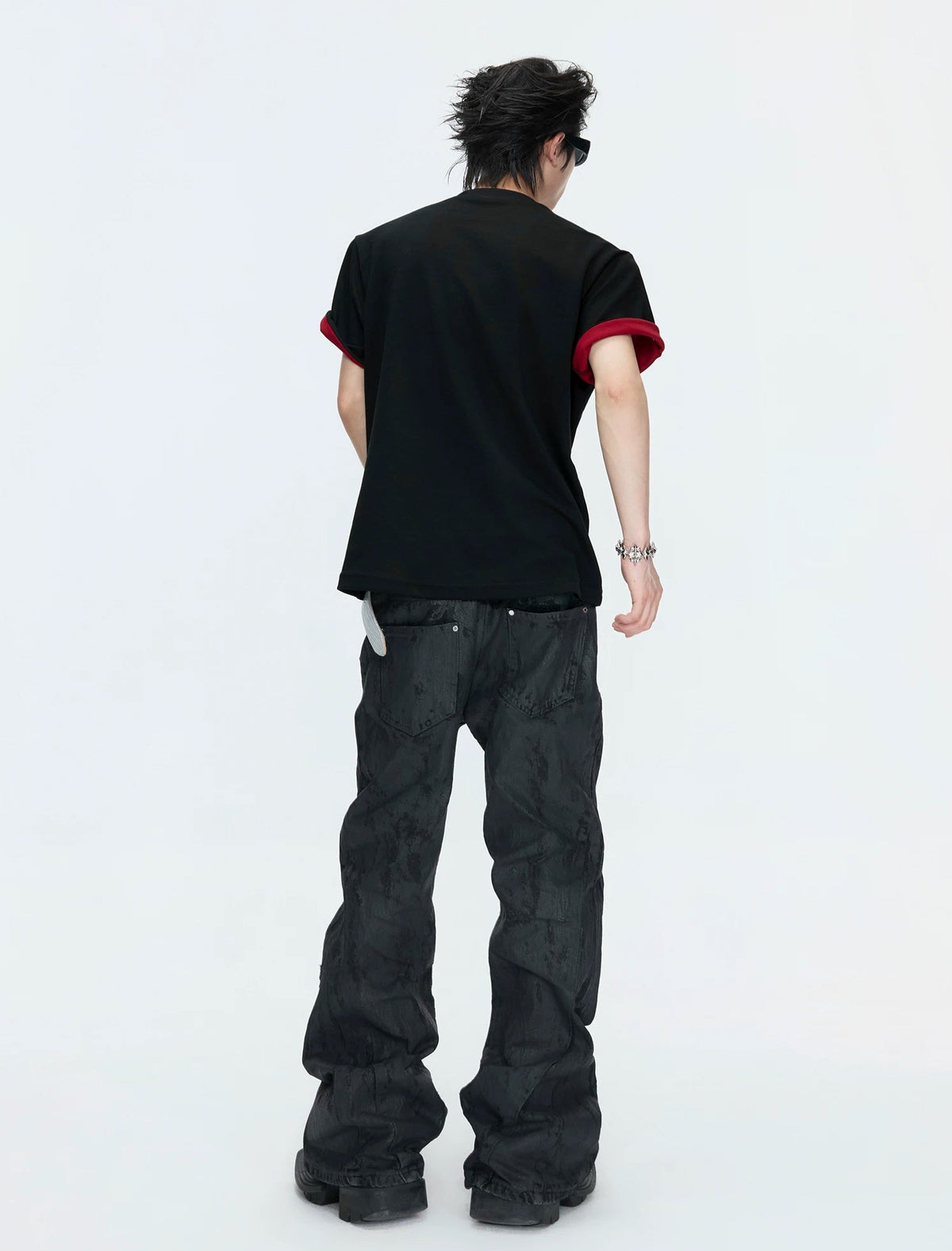 Contrast-Panel Structured-Sleeve T-Shirt — Black - T-Shirt — back