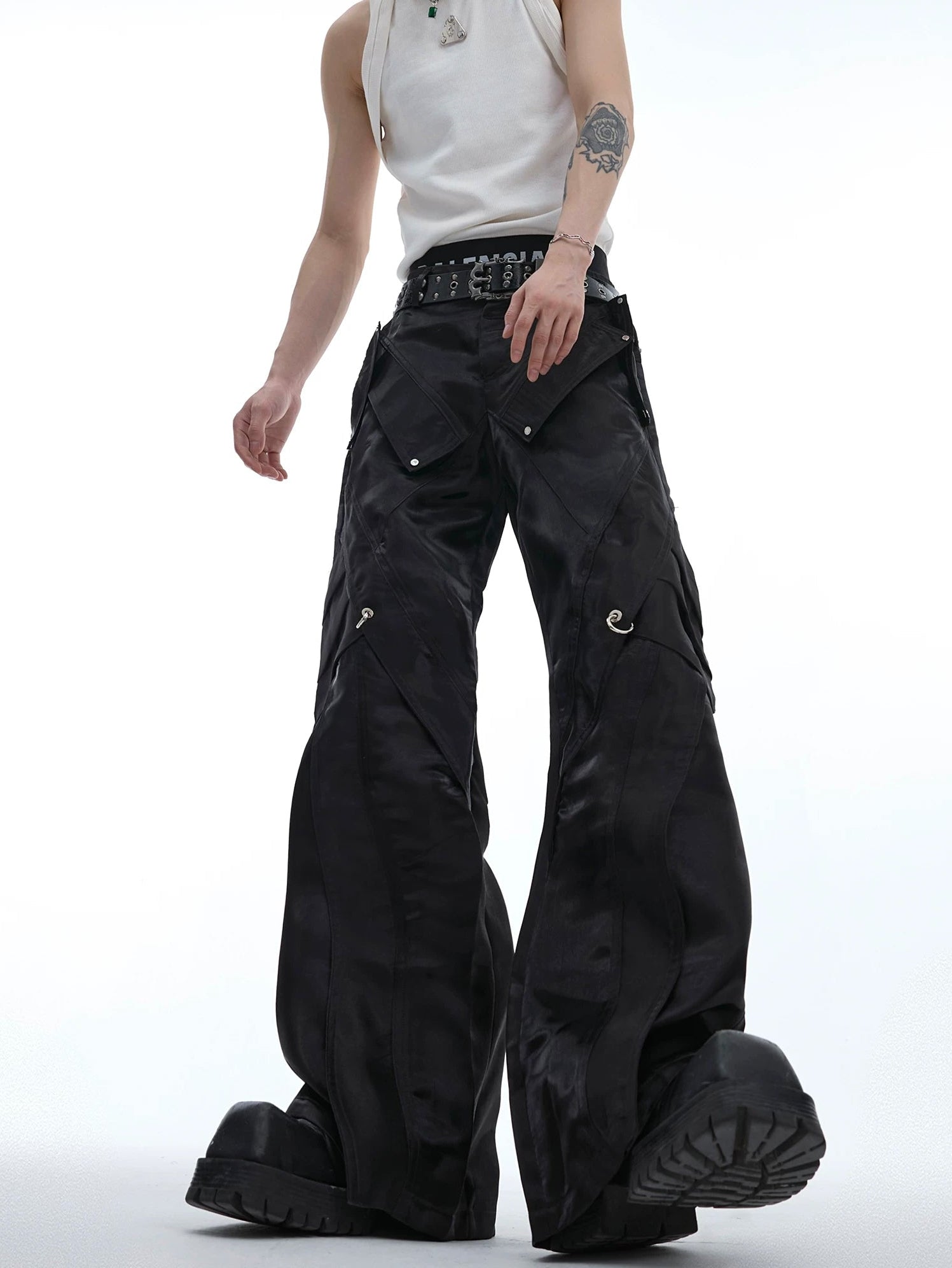 Liquid-Finish Buckled Flared Pants 서브 이미지