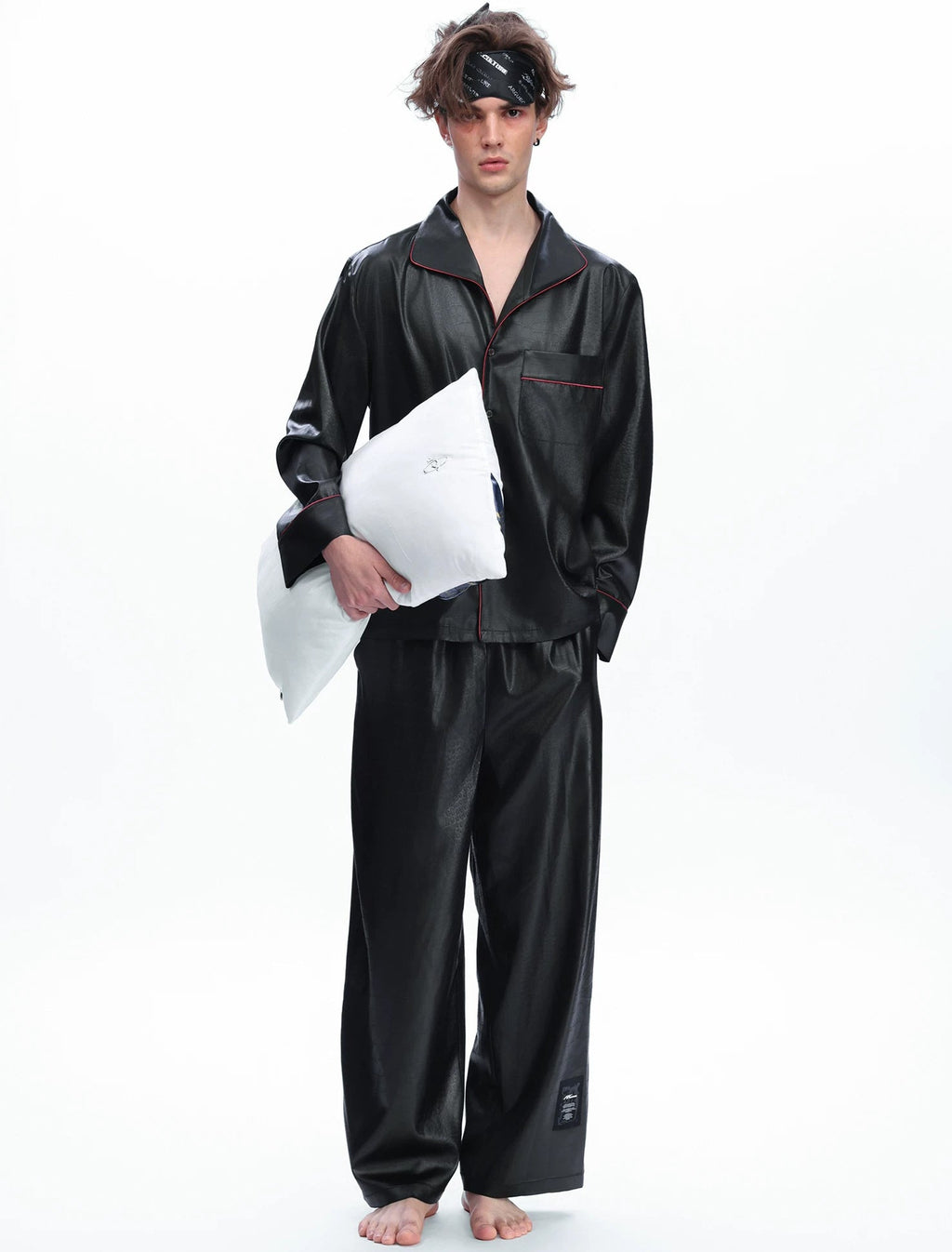 Textured Drape Lounge Set — Black - Set — styling view 4
