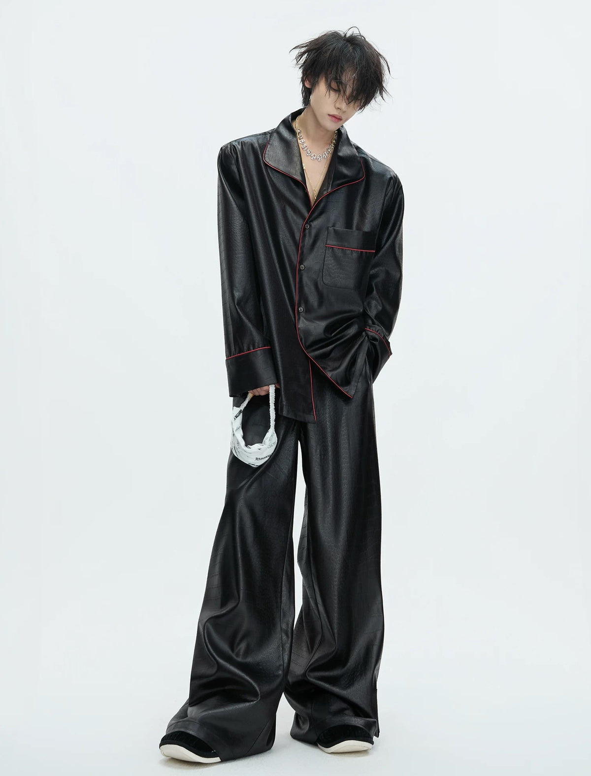 Textured Drape Lounge Set — Black - Set — styling view 7