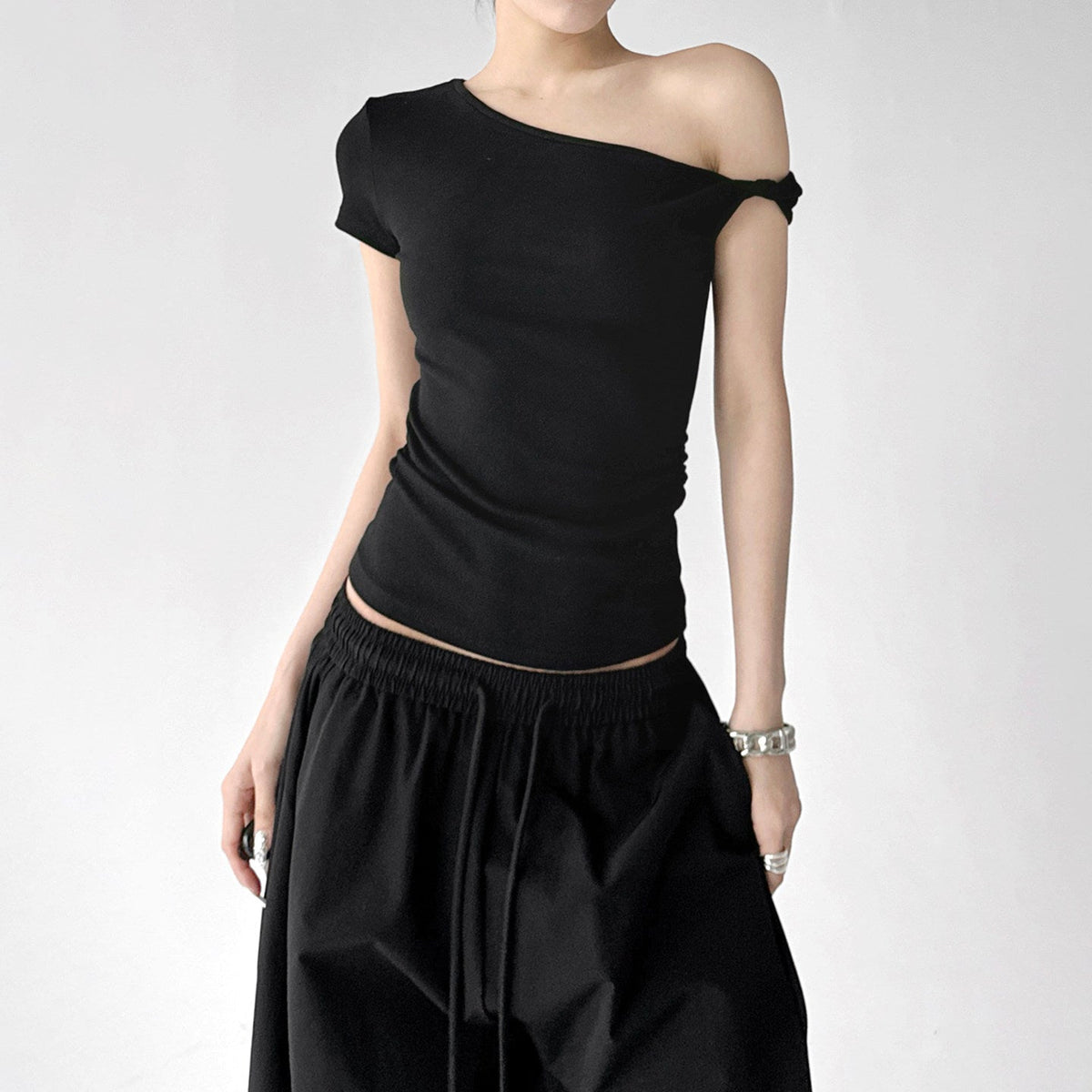 Asymmetric One-Shoulder Fitted Top - CT6658 - COPPING THREADS - CT ORIGINALS Hauptbild