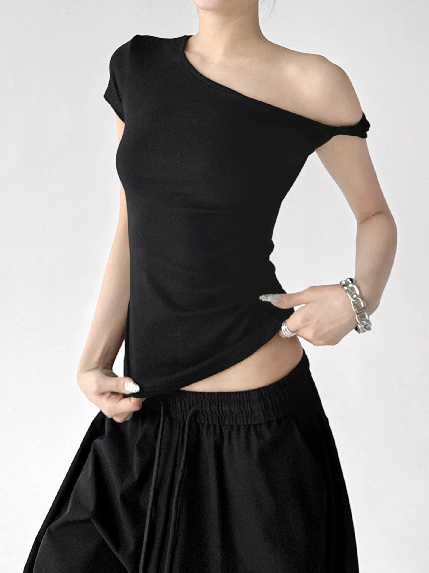 Asymmetric One-Shoulder Fitted Top - CT6658 Zweitbild