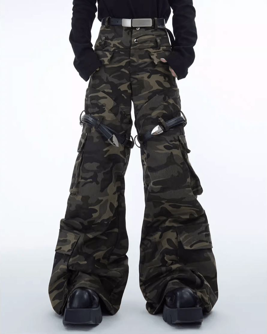 Belted Loose - Fit Vintage Washed Camouflage Cargo Pants - COPPING THREADS - ArguE CulturE