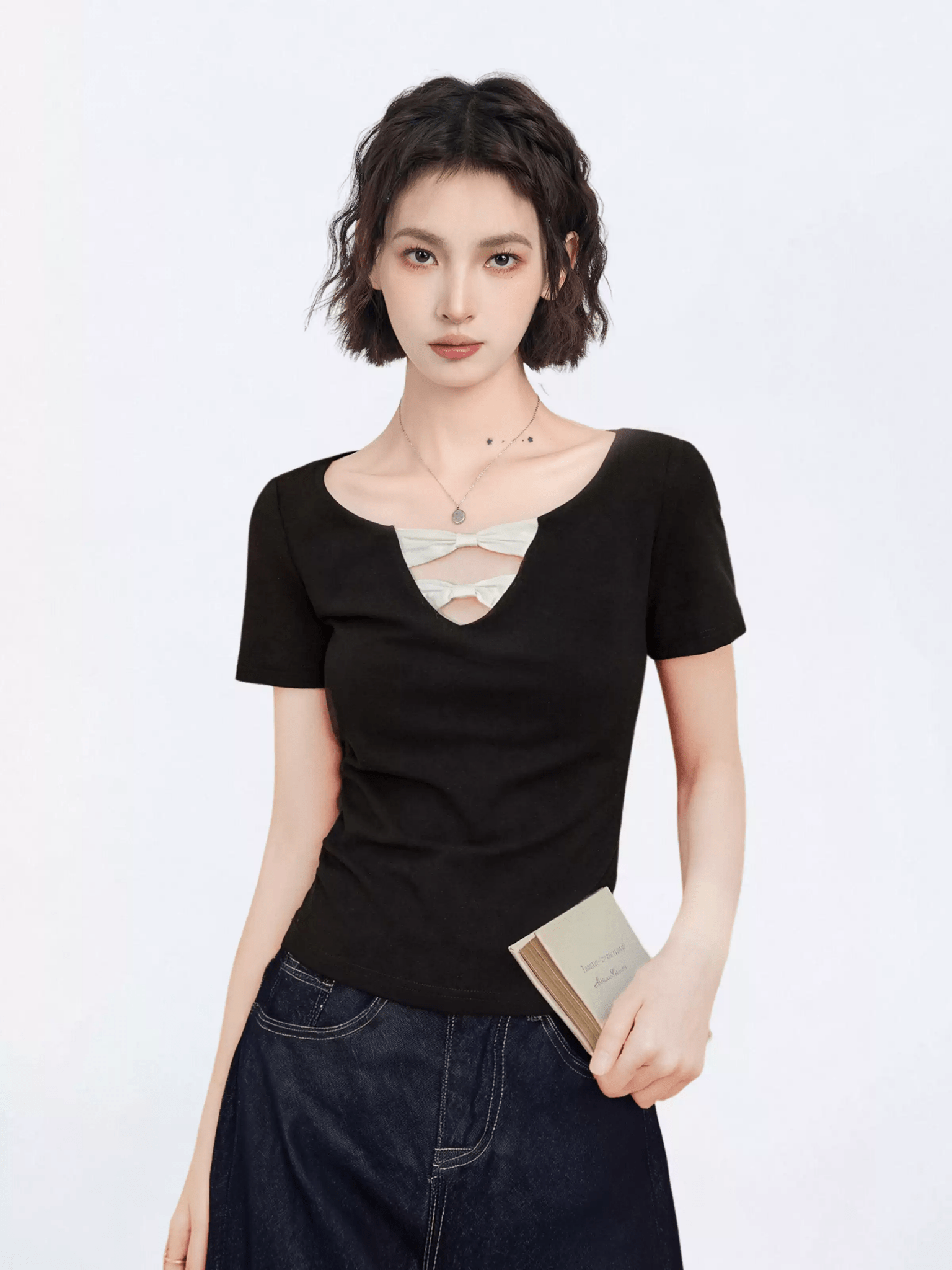 Bow Cutout V - Neck Fitted Tee - COPPING THREADS - CT Select Main image