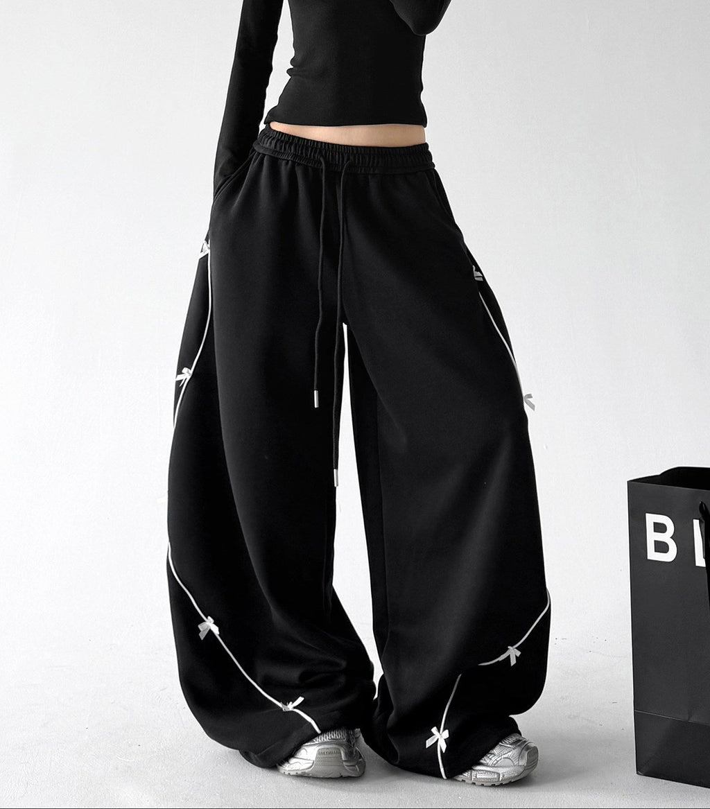 Bow-Embroidered Balloon Sweatpants - CT66262 - COPPING THREADS - CT ORIGINALS