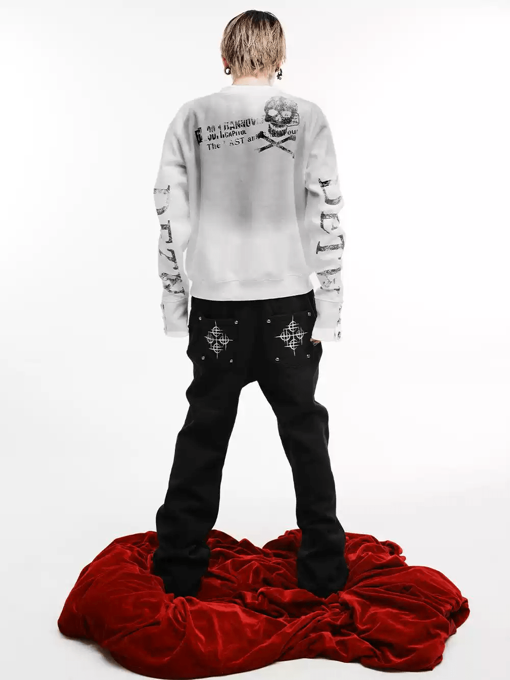 Boxy Vintage Skull Graphic Sweatshirt - COPPING THREADS - DETW