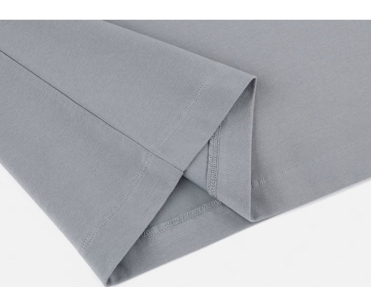 IDLT T-shirt, gray folded hem.