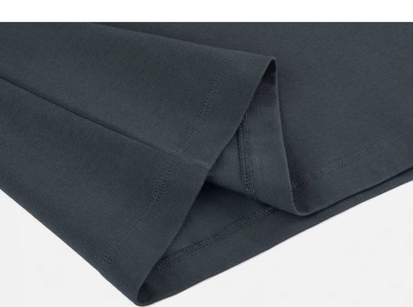 IDLT raglan T-shirt, dark gray folded hem.