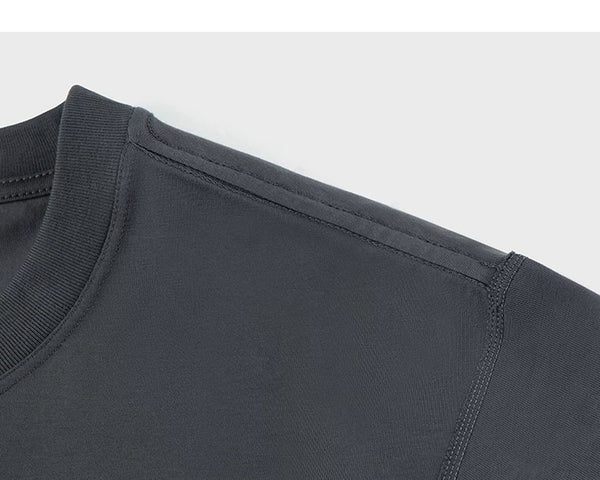 IDLT long sleeve T-shirt, dark gray shoulder seam.