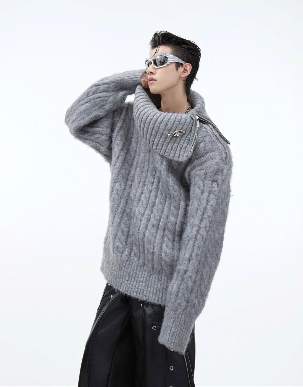 Chunky Cable Knit Turtleneck Sweater - COPPING THREADS - ArguE CulturE