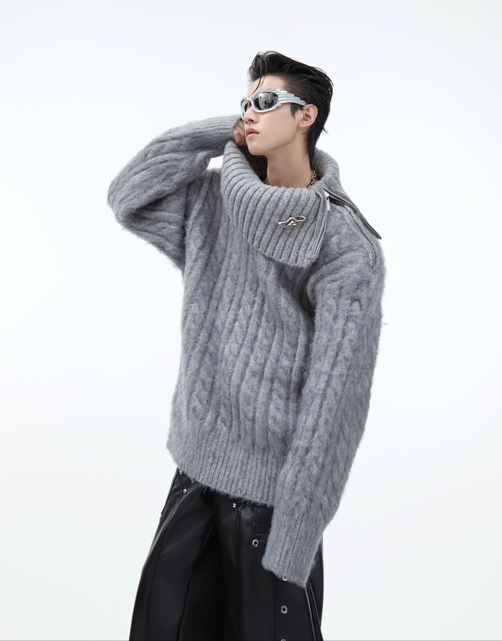Chunky Cable Knit Turtleneck Sweater - COPPING THREADS - ArguE CulturE