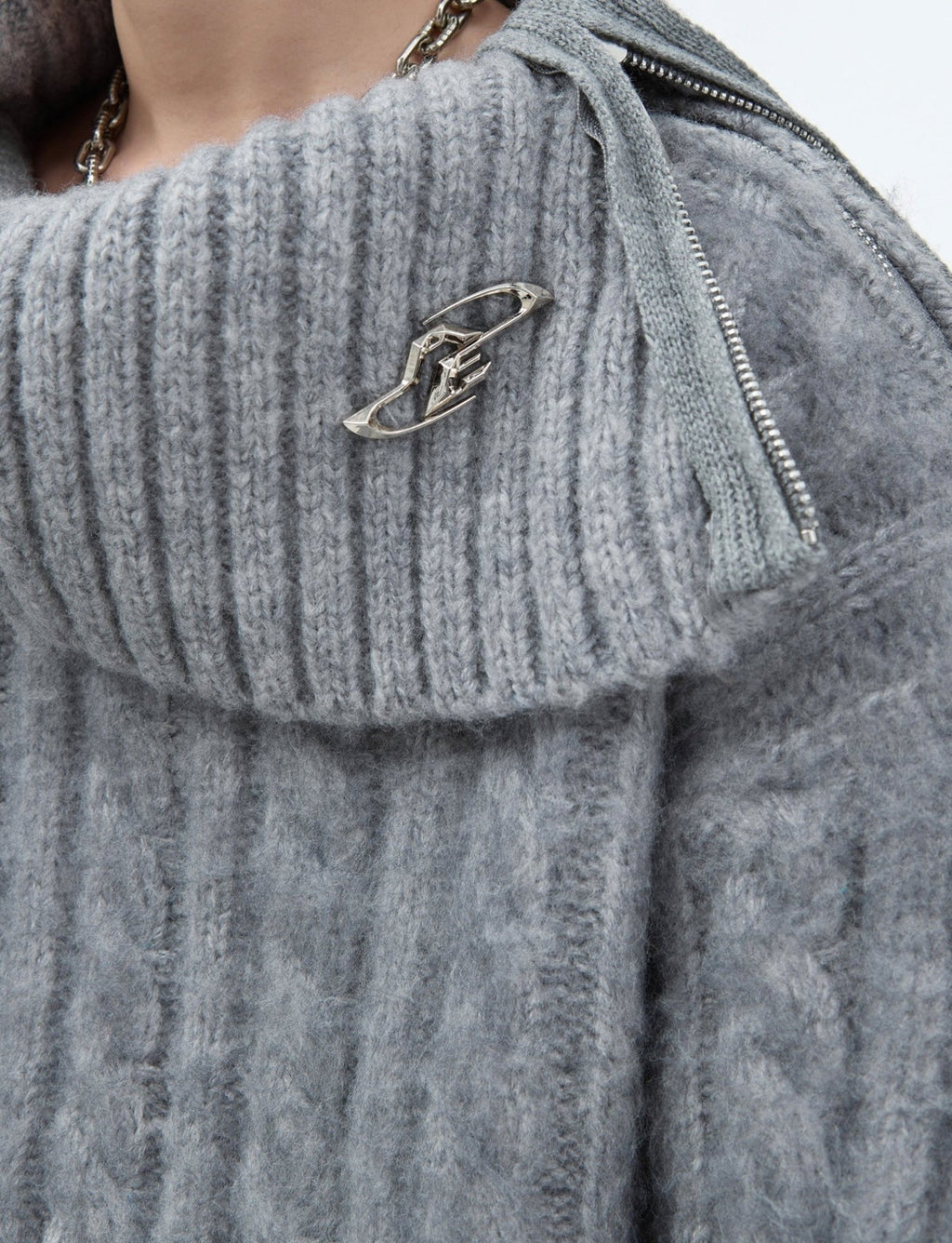 Chunky Cable Knit Turtleneck Sweater - COPPING THREADS - ArguE CulturE