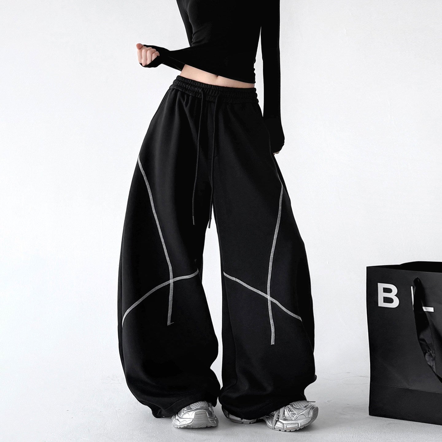 Contrast-Seam Balloon Sweatpants - CT8581 Secondary image