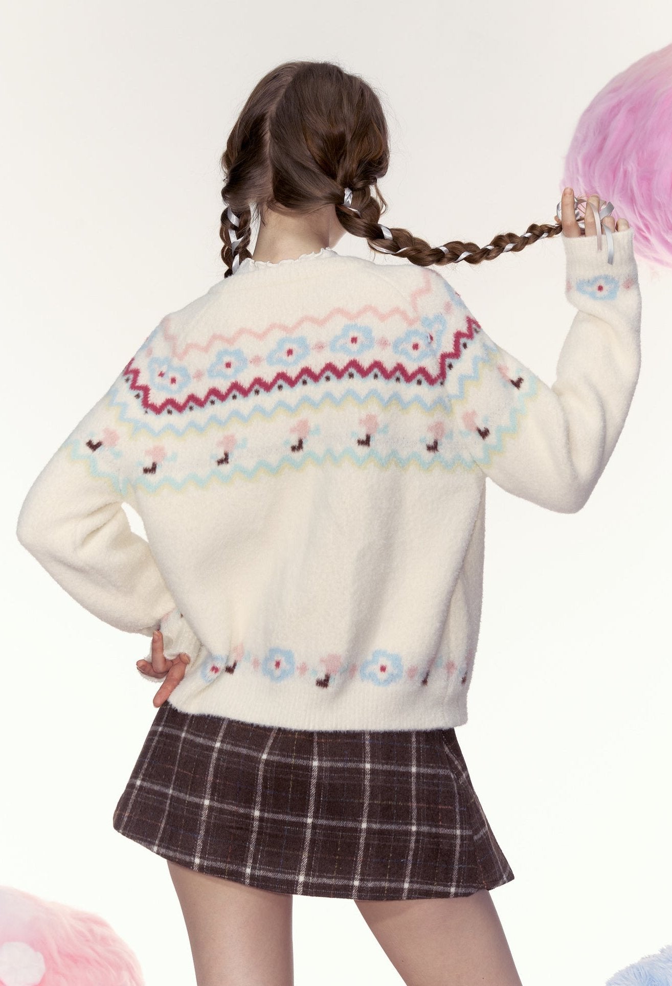 Cremefarbene Strickjacke mit Fair-Isle-Muster Zweitbild
