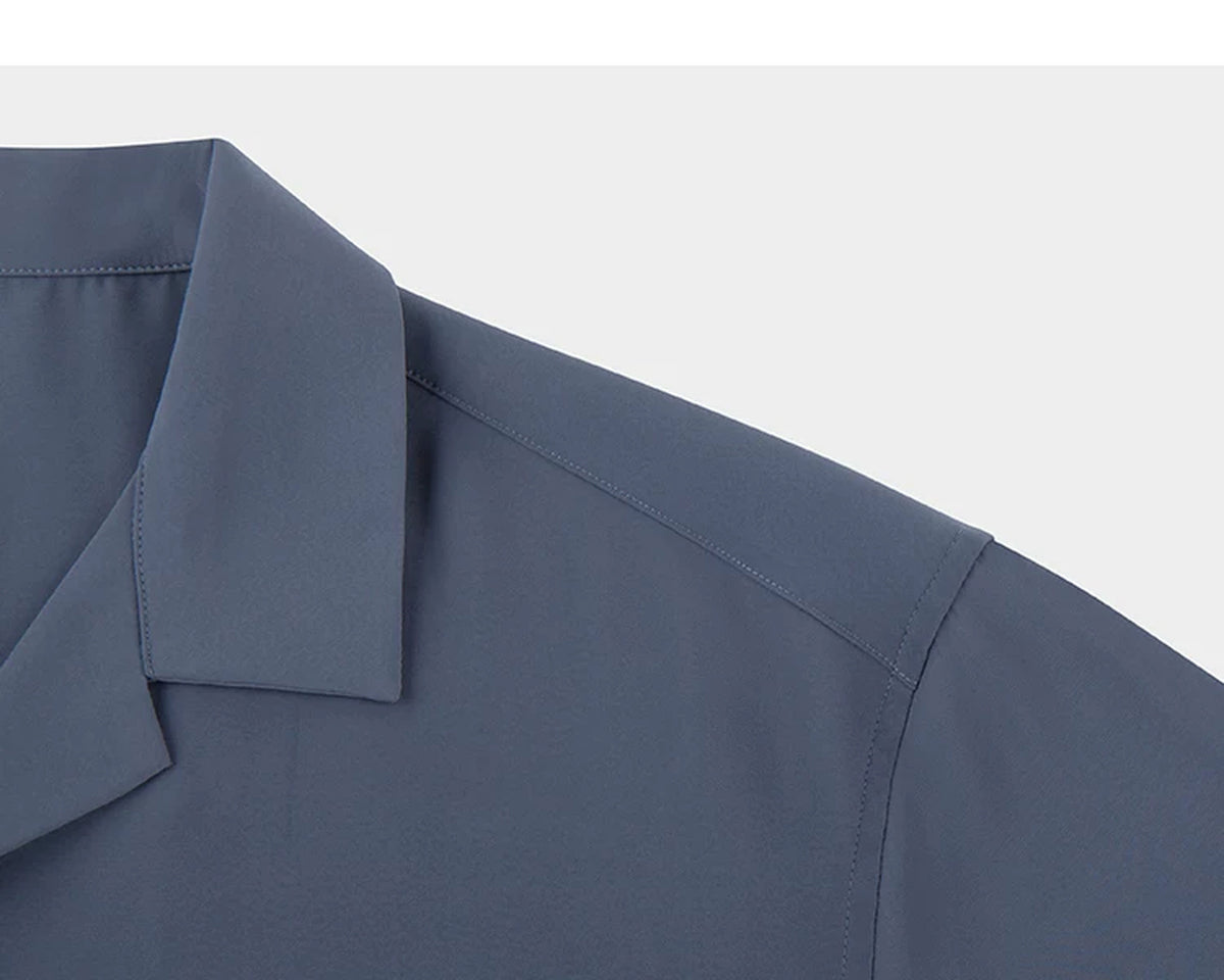 IDLT short sleeve shirt, blue gray collar and shoulder.