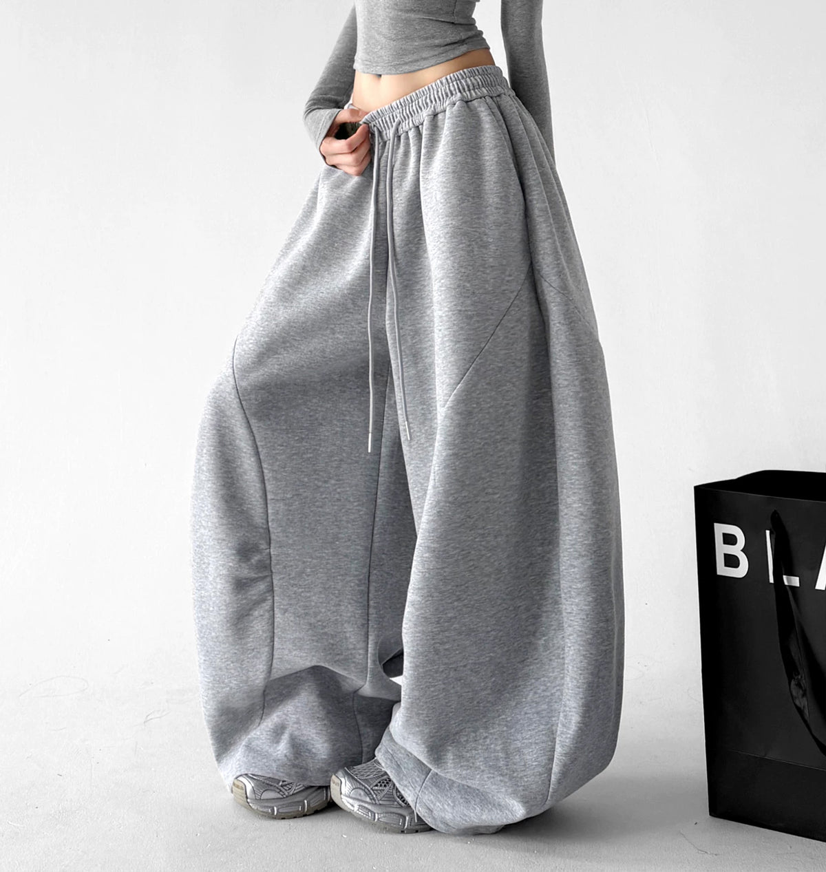 Rounded Wide-Leg Sweatpants